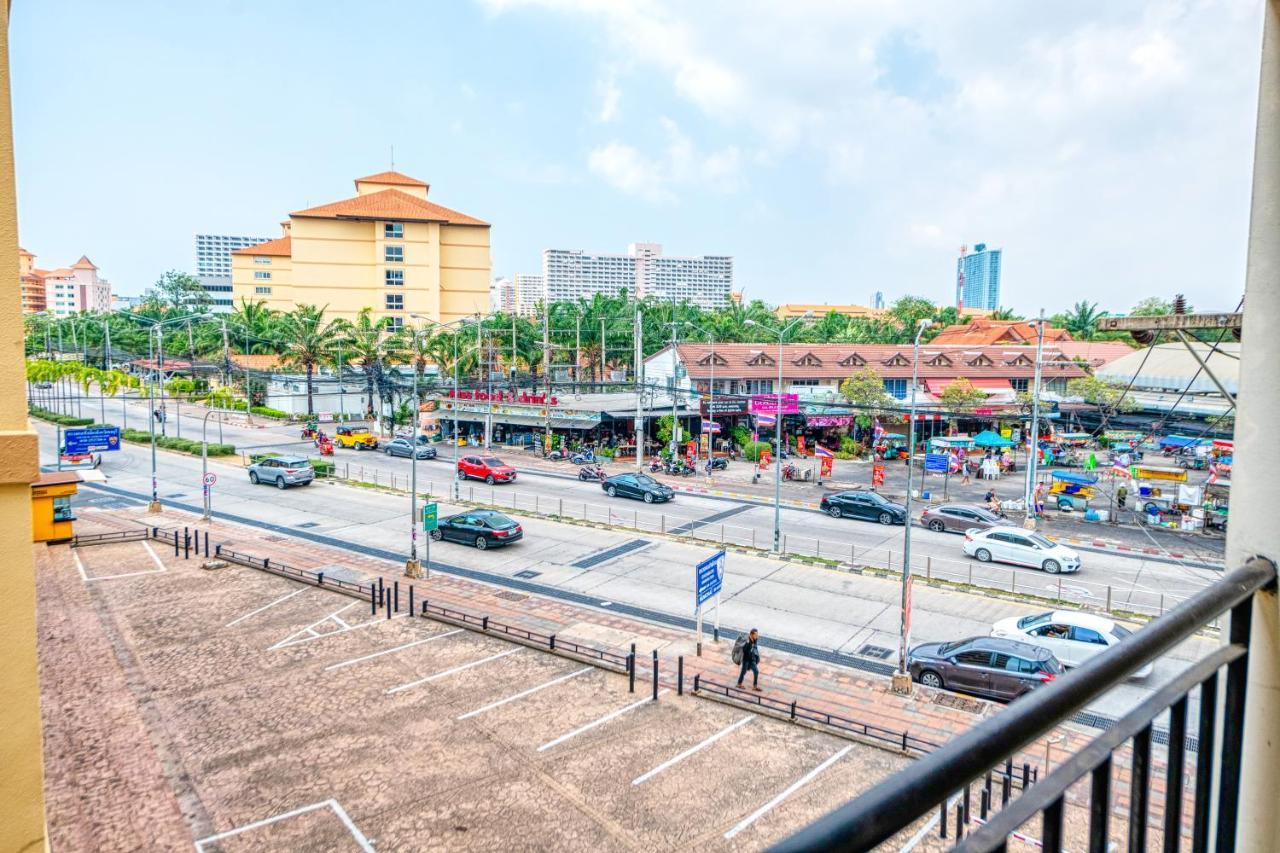Scandia Beach Hotel Pantai Jomtien Luaran gambar