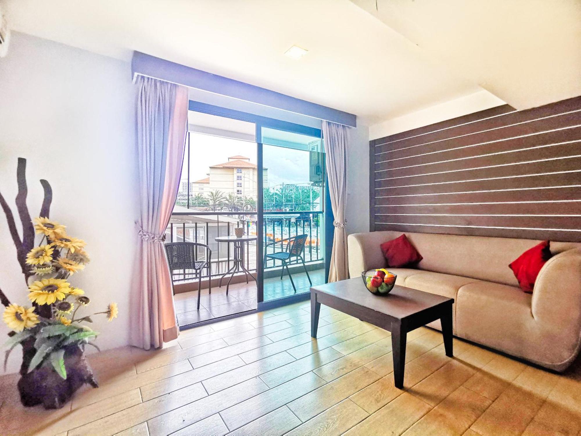 Scandia Beach Hotel Pantai Jomtien Bilik gambar